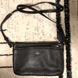 Coach crossbody purse with removable zipper pouch